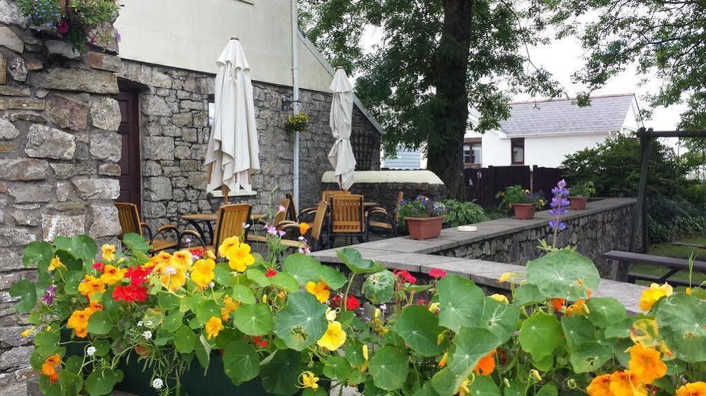 The Castle Inn Ebbw Vale Ngoại thất bức ảnh